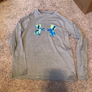 Boys Under Armor long sleeve shirt